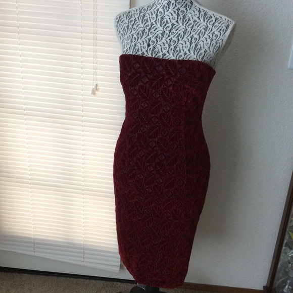 Kay Unger Dresses & Skirts - Kay Unger NY Sz 2 Velvet Burgundy Kay Unger Dresses & Skirts - Kay Unger NY Sz 2 Velvet Burgundy